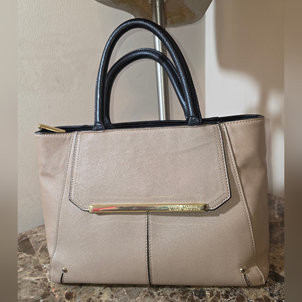 Steve Madden Beige and Black Women's Bag